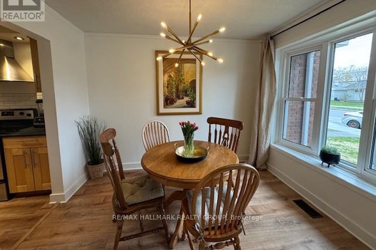 29682895/912-dynes-road-s/carleton-square/ottawa/ontario/K2C0G8_8