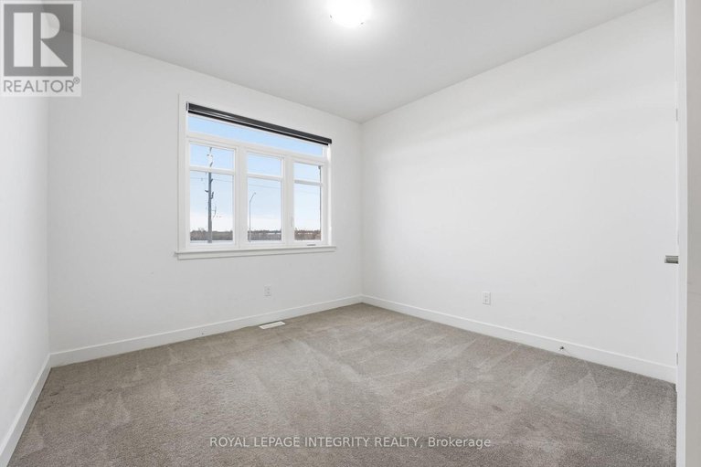 29145245/352-monticello-avenue/emerald-meadowstrailwest/ottawa/ontario/K2S2S5_23