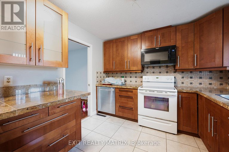 28776810/23-pickford-drive/katimavik/ottawa/ontario/K2L2C1_4