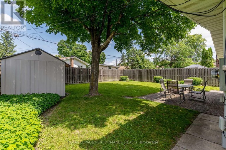 29578731/1989-michigan-avenue/urbandale-acres/ottawa/ontario/K1H6Y1_44