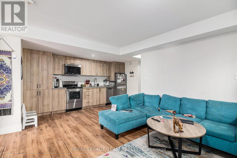 28539649/1400-mayview-avenue/carlington/ottawa/ontario/K1Z8H7_32