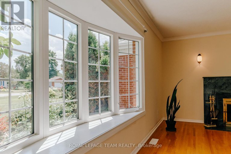 28527432/1231-fairway-drive/manotick-south-to-roger-stevens/ottawa/ontario/K4M1B3_22