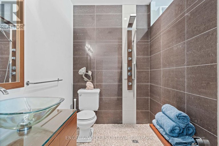 28958907/5-clemow-avenue/glebe/ottawa/ontario/K1S2A9_45