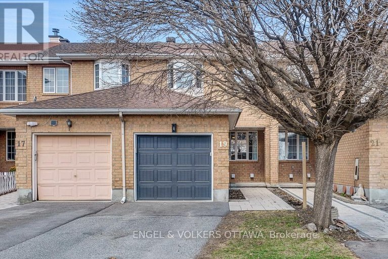 29642313/19-mullcraft-crescent/longfields/ottawa/ontario/K2J4P8_1