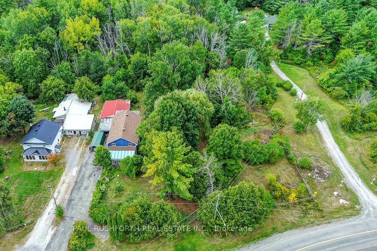 28828463/5137-loggers-way/kinburn/ottawa/ontario/K7S3G7_35