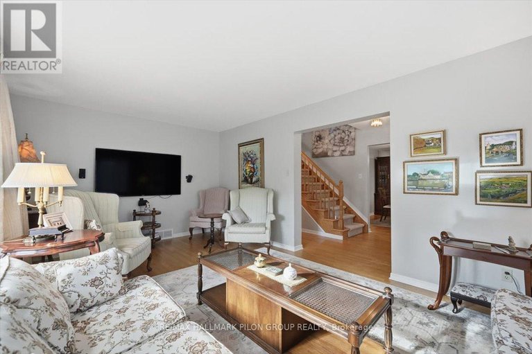 29075006/1066-taffy-lane/convent-glen-north/ottawa/ontario/K1C1Y5_5