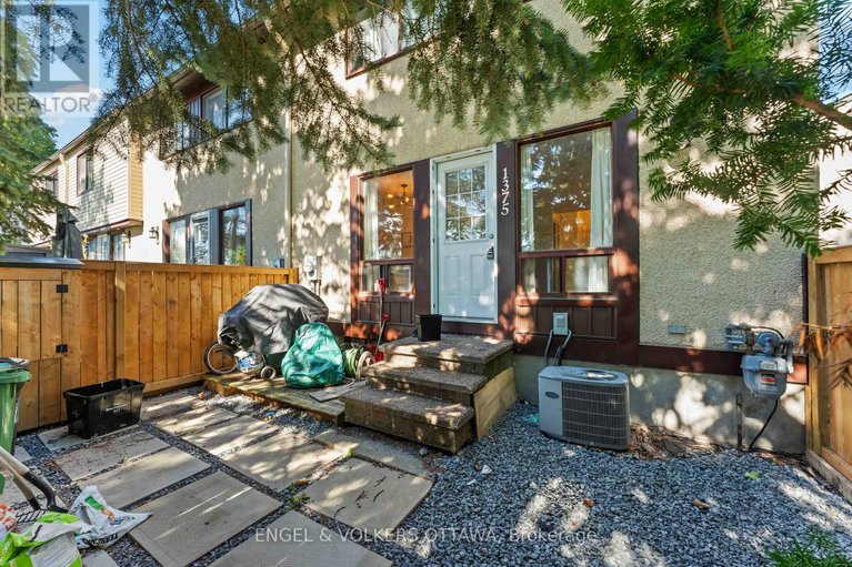 28946103/58-1375-bethamy-lane/beacon-hill-south/ottawa/ontario/K1J8P5_27