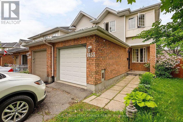 28986124/1453-lynx-crescent/fallingbrookpineridge/ottawa/ontario/K4A3Z1_1