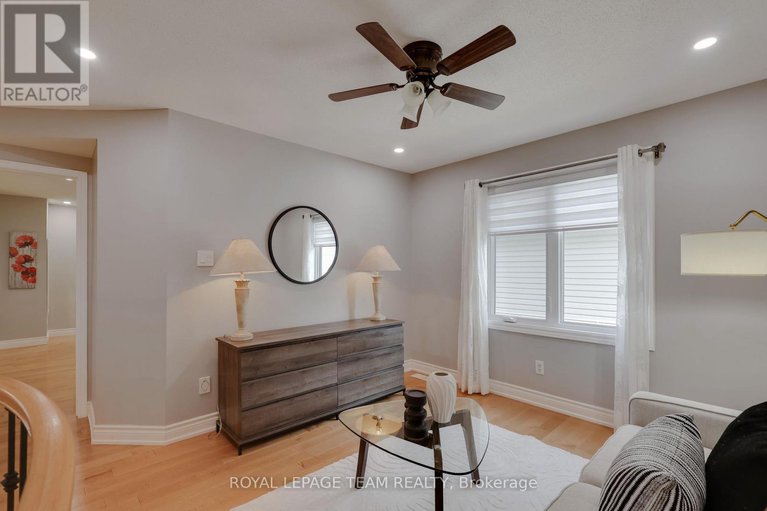 28886612/36-keighley-circle/morgans-grantsouth-march/ottawa/ontario/K2K3H8_27