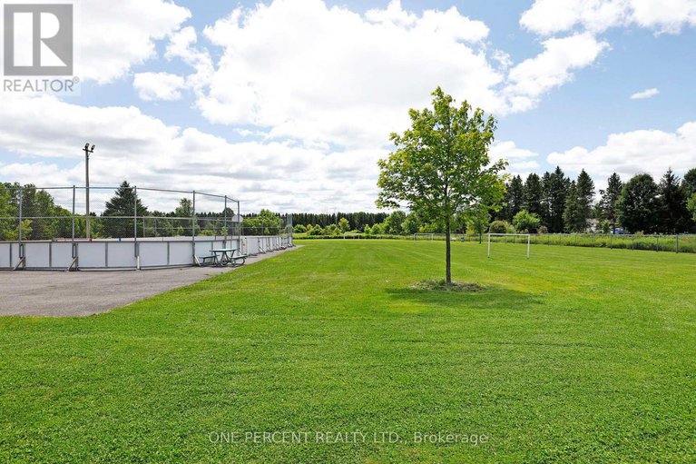 28641843/365-mcdermitt-drive/clarencerockland-twp/clarence-rockland/ontario/K4K1K9_37