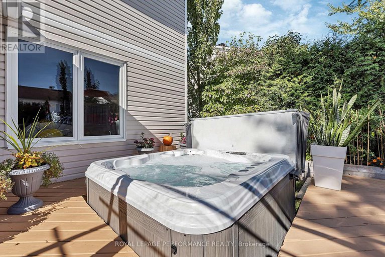 29100825/3084-lemay-circle/town-of-rockland/clarence-rockland/ontario/K4K1A9_43