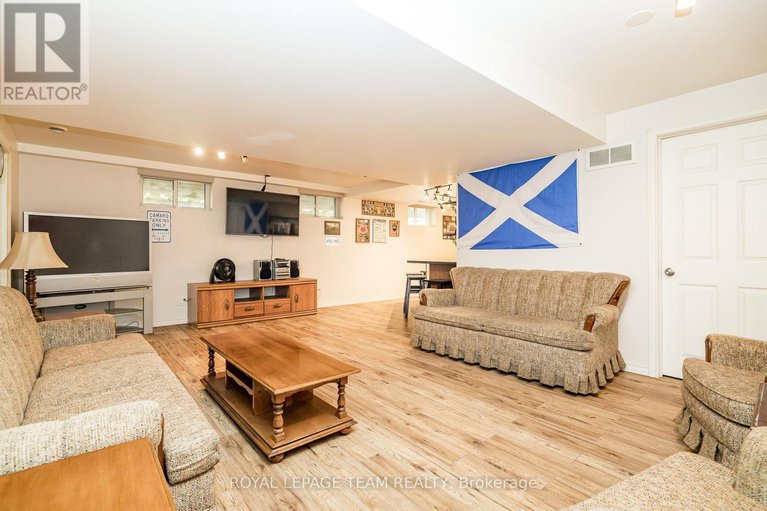 28931174/1234-kinburn-side-road/dunrobin/ottawa/ontario/K0A3M0_28
