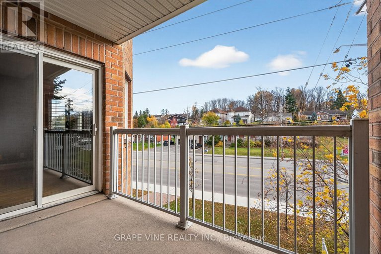 29082049/301u-1921-st-joseph-boulevard/convent-glen-south/ottawa/ontario/K1C0A3_27