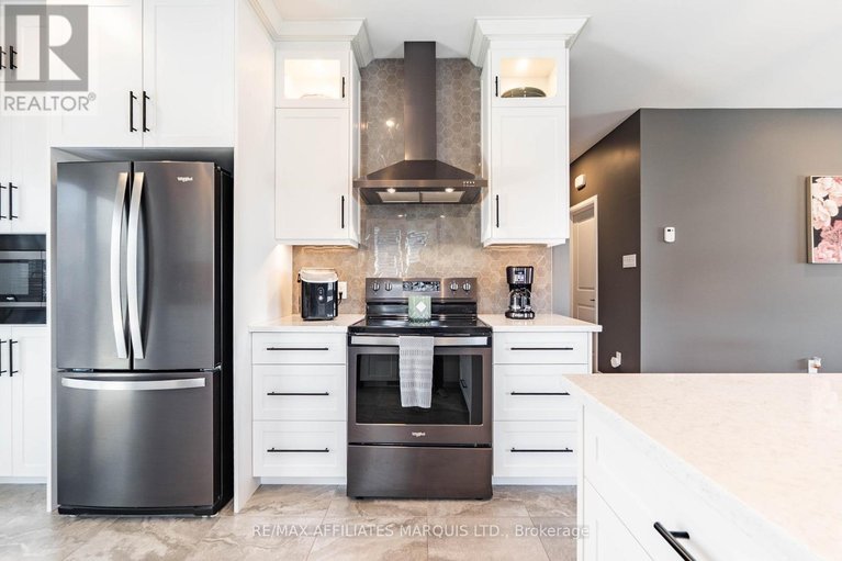 29658311/20309-andrea-avenue/lancaster/south-glengarry/ontario/K0C2C0_17