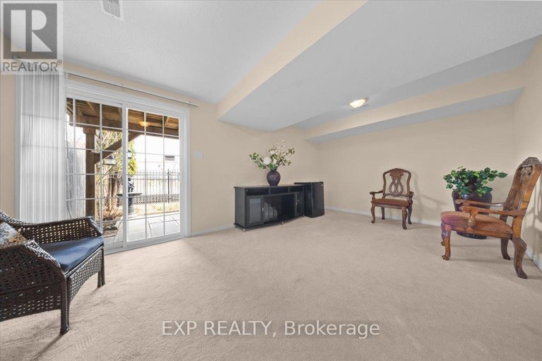 29649863/628-pepperville-crescent/emerald-meadowstrailwest/ottawa/ontario/K2M0E8_33