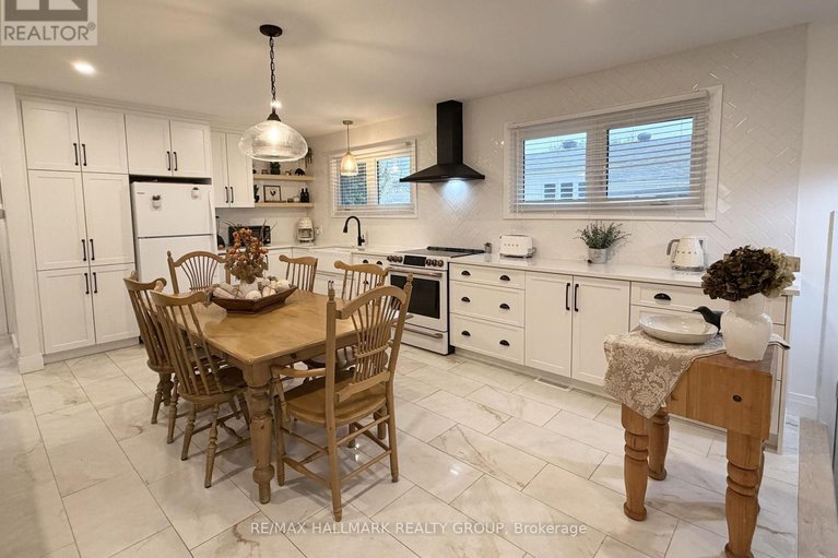 29062143/2424-joliffe-street/hawthorne-meadows/ottawa/ontario/K1G1G9_11