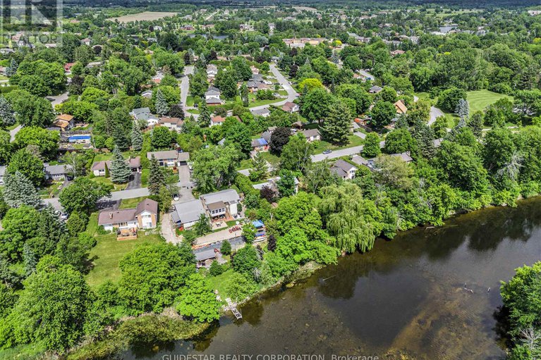28500324/5336-mclean-crescent/manotick-long-island-nicholls-island/ottawa/ontario/K4M1E5_28