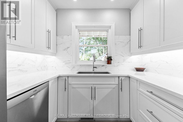 28783235/1622-drake-avenue/riverview-park/ottawa/ontario/K1G0L8_7