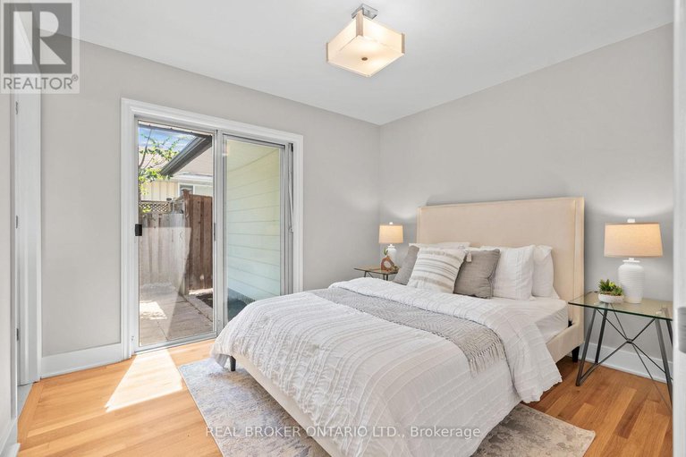 28879794/2931-southmore-drive-e/riverside-park-south/ottawa/ontario/K1V6Z2_20