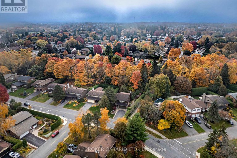 28308376/127-chimo-drive/katimavik/ottawa/ontario/K2L2G7_49