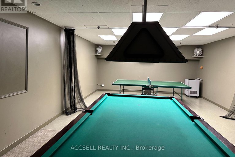 29123640/1785-frobisher-lane-n/riverview-park/ottawa/ontario/K1G3T7_25