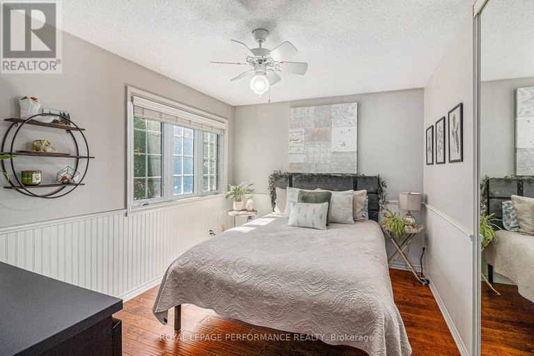 28727243/887-bideford-street/fallingbrookridgemount/ottawa/ontario/K4A2C4_20