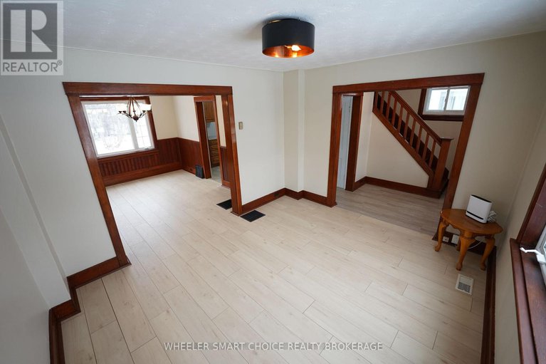 29225740/14-saunders-avenue-n/long-sault/south-stormont/ontario/K0C1P0_5