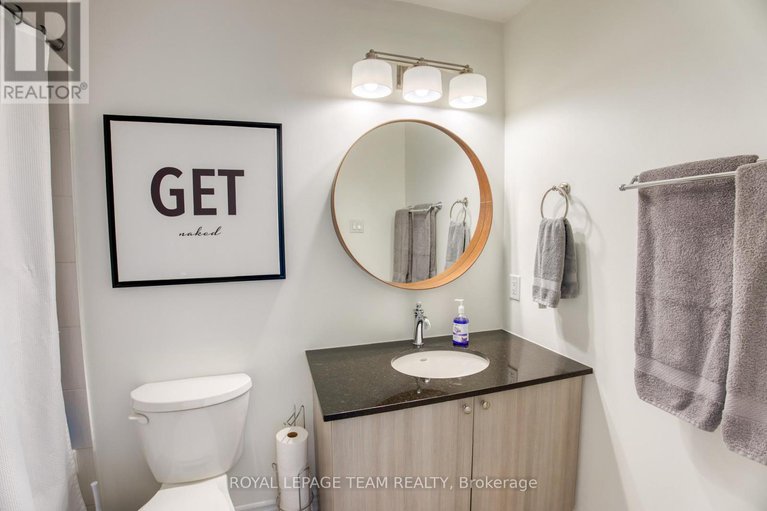 28487439/422-coldwater-crescent/emerald-meadowstrailwest/ottawa/ontario/K2M0J2_17