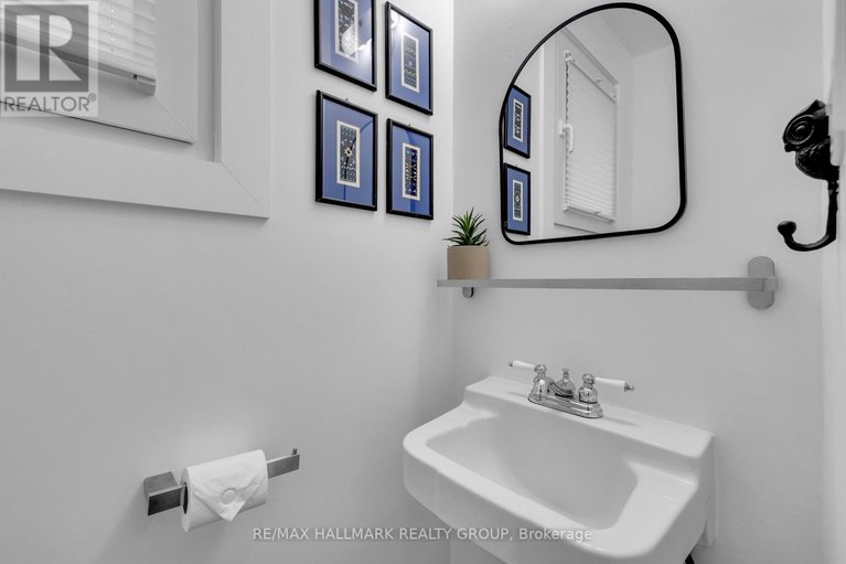 29608870/229-greensway-avenue/kingsview-park/ottawa/ontario/K1L7V3_14