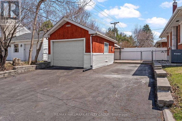 29657775/2075-neepawa-avenue/carlingwood/ottawa/ontario/K2A3L7_42