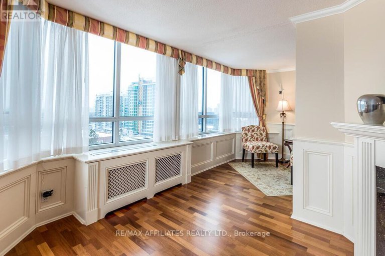28251371/914-80-sandcastle-drive/leslie-park/ottawa/ontario/K2H9E7_12