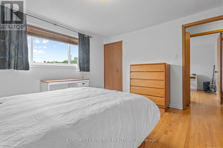 28626680/14-silver-aspen-crescent/blackburn-hamlet/ottawa/ontario/K1B3C5_13
