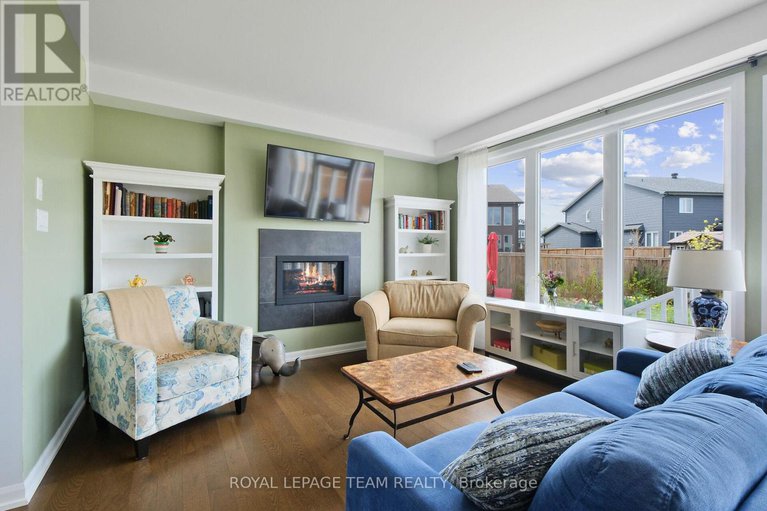 28427098/240-boyd-street/carleton-place/carleton-place/ontario/K7C0H3_11