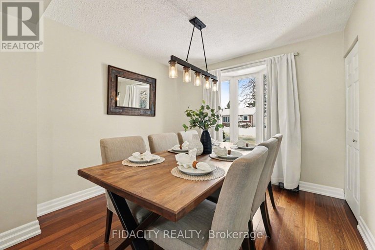 29485889/28-glamorgan-drive/glencairnhazeldean/ottawa/ontario/K2L1P9_7