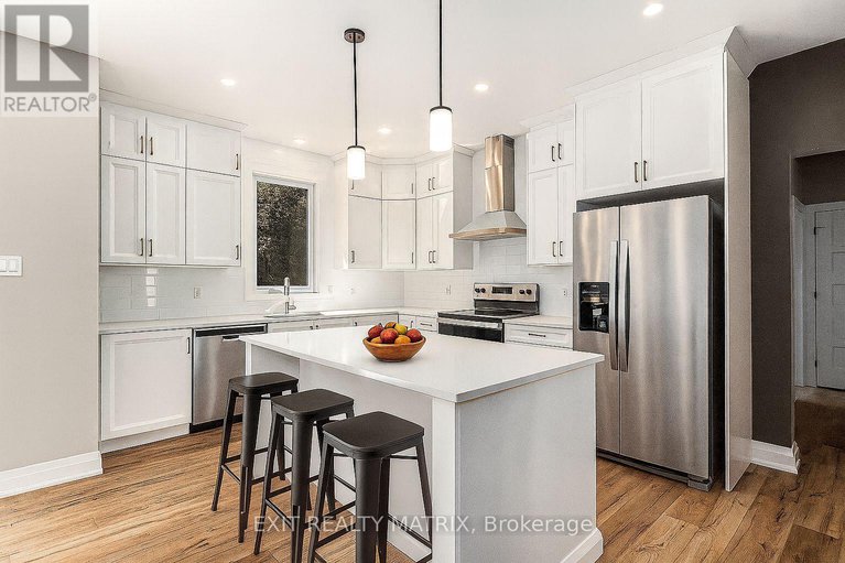 28728484/1355-fribourg-street/embrun/russell/ontario/K0A1W0_5