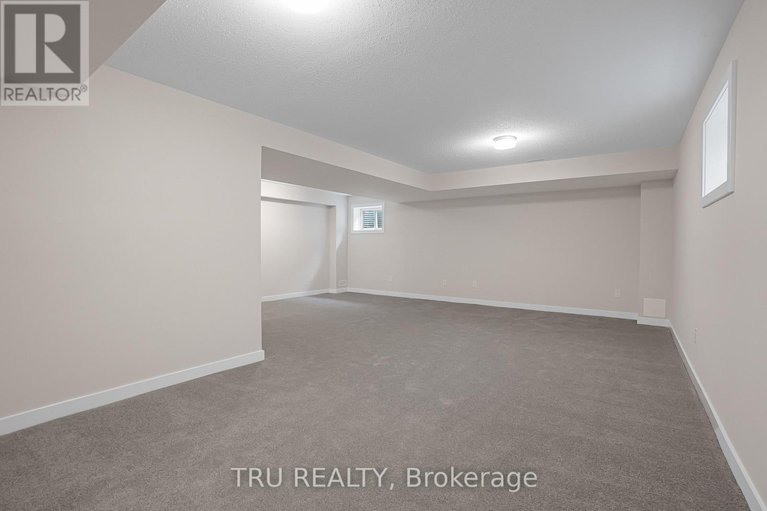 28989270/517-oldenburg-avenue/btwn-franktown-rd-fallowfield-rd/ottawa/ontario/K0A2Z0_23