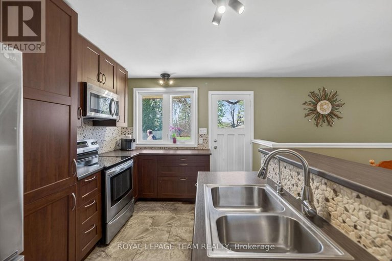 29630491/105-fortune-street/richmond/ottawa/ontario/K0A2Z0_13