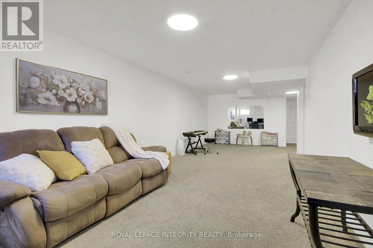 29637937/310-broadridge-crescent/mer-bleuebradley-estatesanderson-park/ottawa/ontario/K1W0H1_35