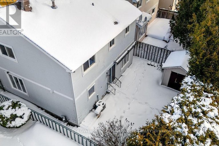 29282717/1040-karsh-drive/hunt-club-park/ottawa/ontario/K1G4M9_6