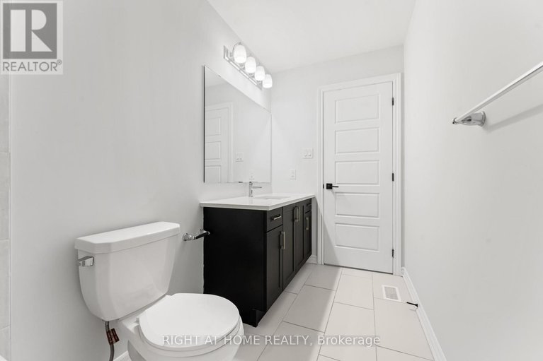 29129692/721-rouncey-road/emerald-meadowstrailwest/ottawa/ontario/K2V0S5_35