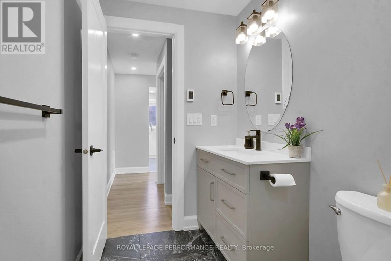 29638875/110-1770-cabaret-lane/fallingbrookpineridge/ottawa/ontario/K4A2G1_22