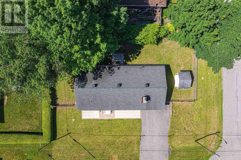 28649206/18-sullivan-avenue/meadowlandscrestview/ottawa/ontario/K2G1T3_4