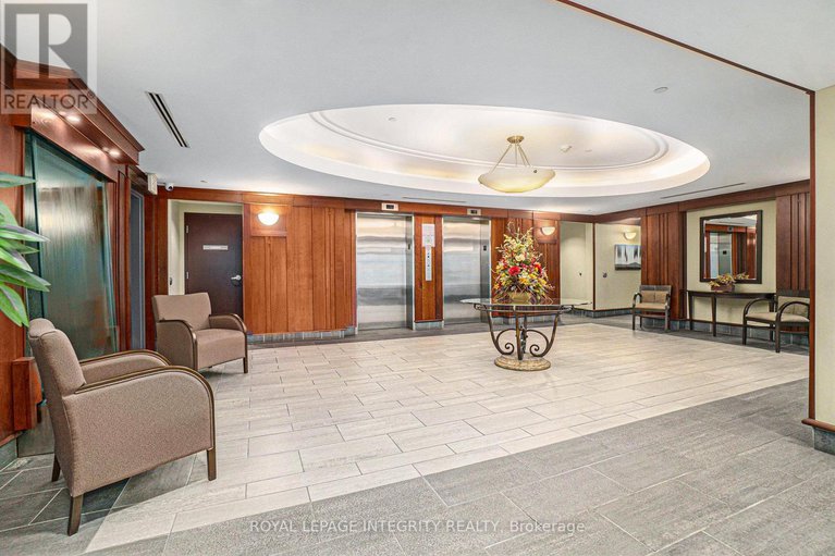 28847380/704-136-darlington-private/hunt-clubwestern-community/ottawa/ontario/K1V0X6_5