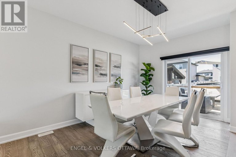 28941838/529-lucent-street/village-of-russell/russell/ontario/K4R0G3_10