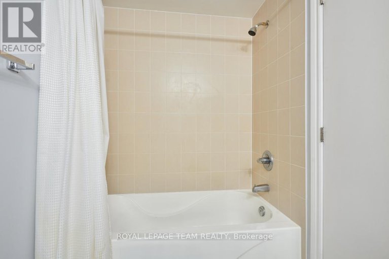 28257141/1704-234-rideau-street/sandy-hill/ottawa/ontario/K1N0A9_20