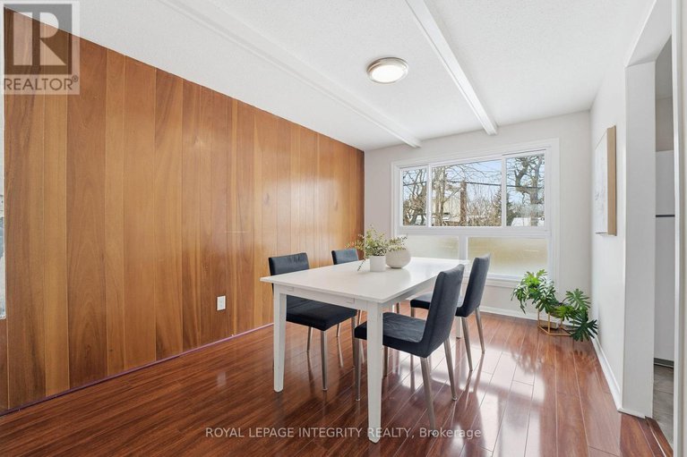 29384406/1281-meadowlands-drive-e/city-viewskylinefisher-heightsparkwood-hills/ottawa/ontario/K2E6K4_13