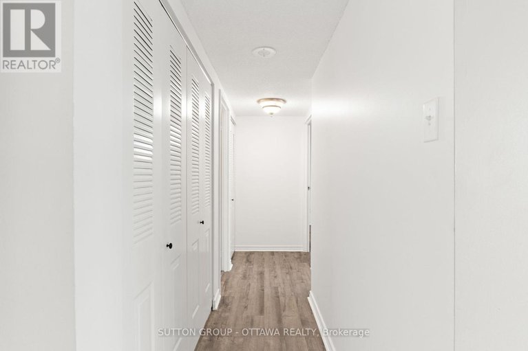 28457125/1111-2760-carousel-crescent/emerald-woodssawmill-creek/ottawa/ontario/K1T2N4_20