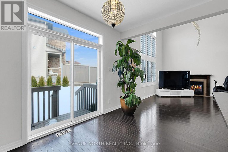 28540961/429-dovehaven-street/mer-bleuebradley-estatesanderson-park/ottawa/ontario/K1W0H2_20