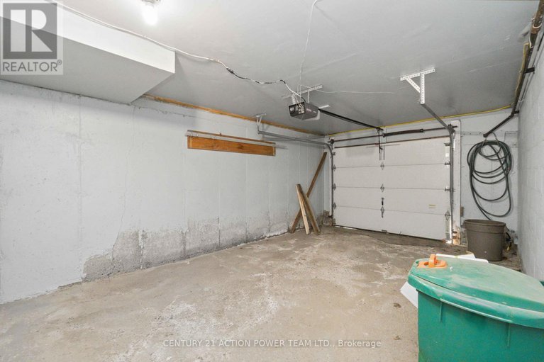 28688484/17-3103-armada-avenue/sawmill-creektimbermill/ottawa/ontario/K1T1T6_30