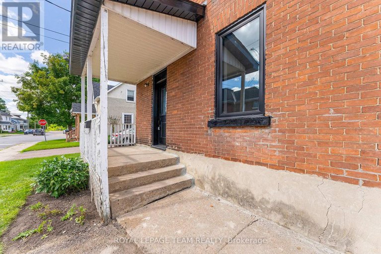 28643288/47-bonnechere-street-n/renfrew/renfrew/ontario/K7V1Y8_3